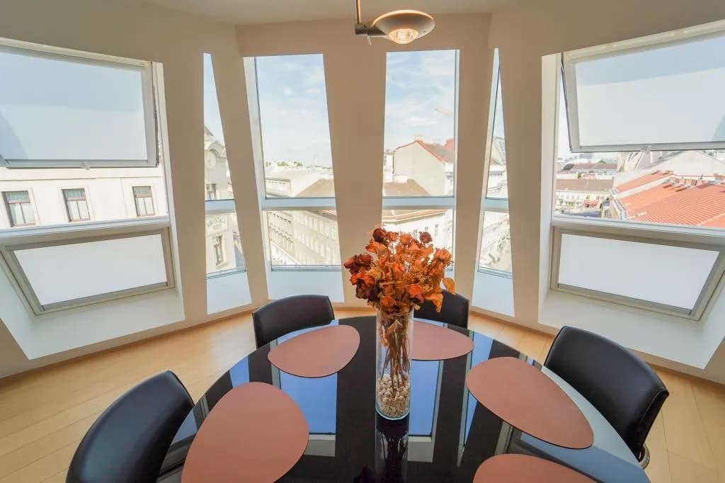 4-Zimmer-Wohnung mieten in Wien – 178 m², € 4.350