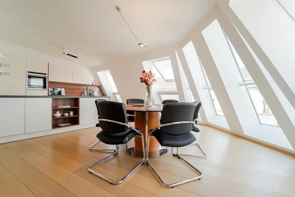 4-Zimmer-Wohnung mieten in Wien – 178 m², € 4.350 – Bild 3 von 19