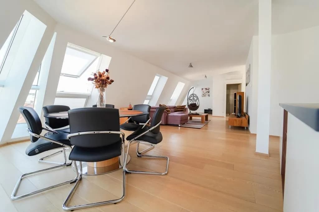 4-Zimmer-Wohnung mieten in Wien – 178 m², € 4.350 – Bild 11 von 19
