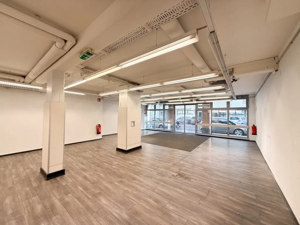 2-Zimmer-Gewerbeimmobilie mieten in Wien – 643 m², € 9.780