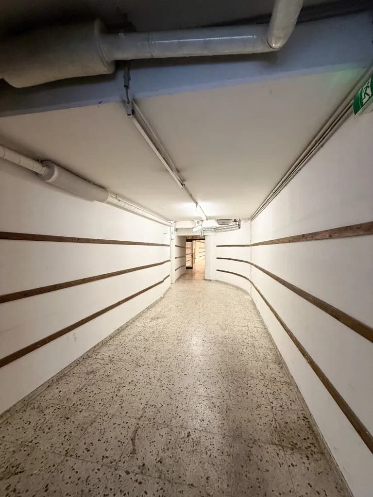 2-Zimmer-Gewerbeimmobilie mieten in Wien – 643 m², € 9.780 – Bild 4 von 27