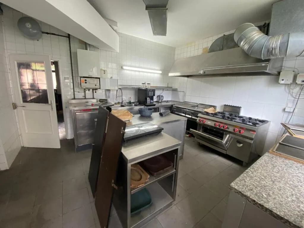 Gewerbeimmobilie kaufen in Wiener Neustadt – 220 m², € 189.900 – Bild 8 von 9