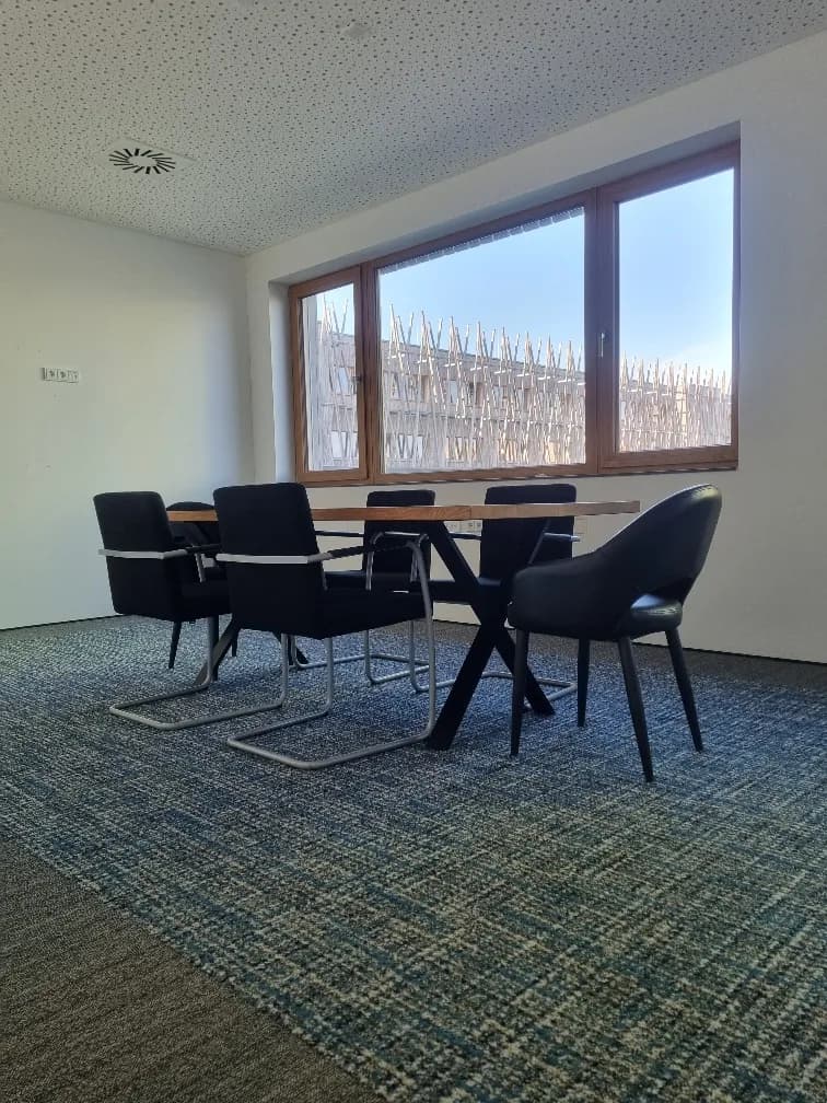 Gewerbeimmobilie mieten in Wels-Land – 351 m², € 13 – Bild 2 von 14