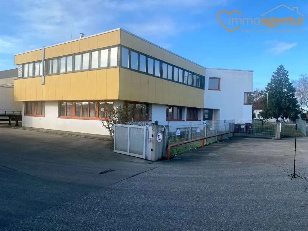 8-Zimmer-Gewerbeimmobilie mieten in Wels-Land – 300 m², € 4.127 – Bild 2 von 21
