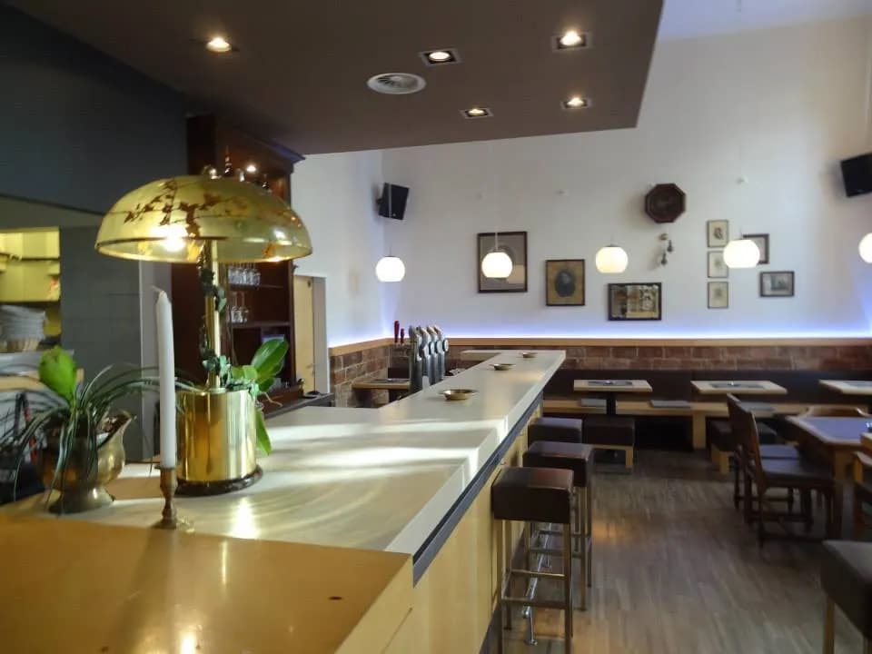 Gewerbeimmobilie mieten in Mödling – 157 m², € 2.875 – Bild 2 von 18