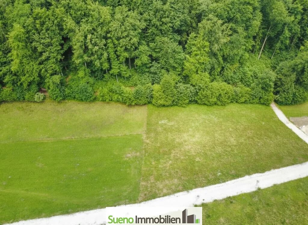 Grundstück kaufen in Gmunden – 1 247 m², € 165.000