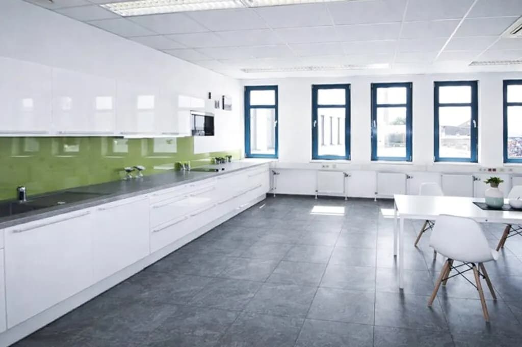 Gewerbeimmobilie mieten in Wien – 926 m², € 12 – Bild 6 von 13