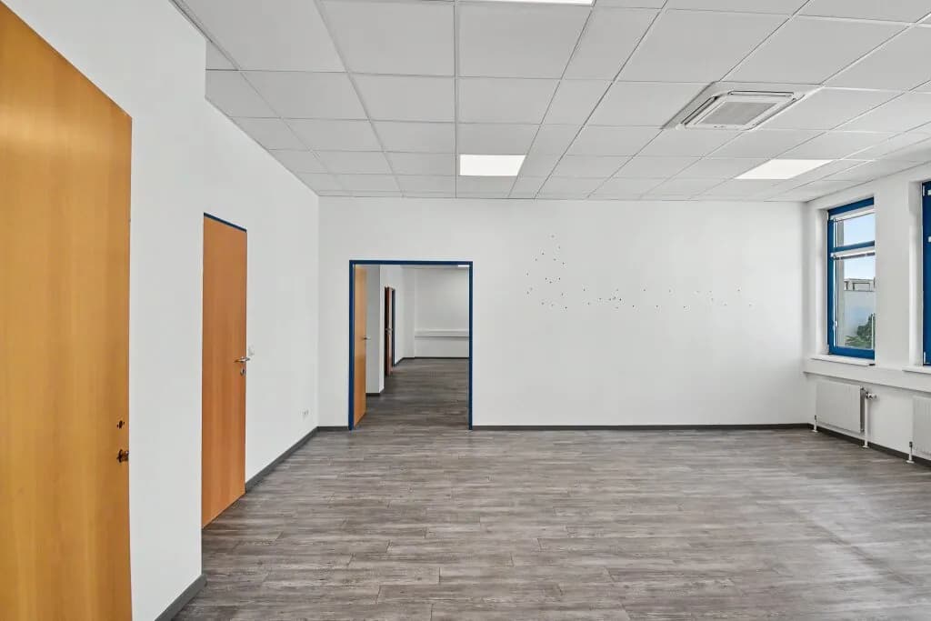 Gewerbeimmobilie mieten in Wien – 926 m², € 12 – Bild 11 von 13