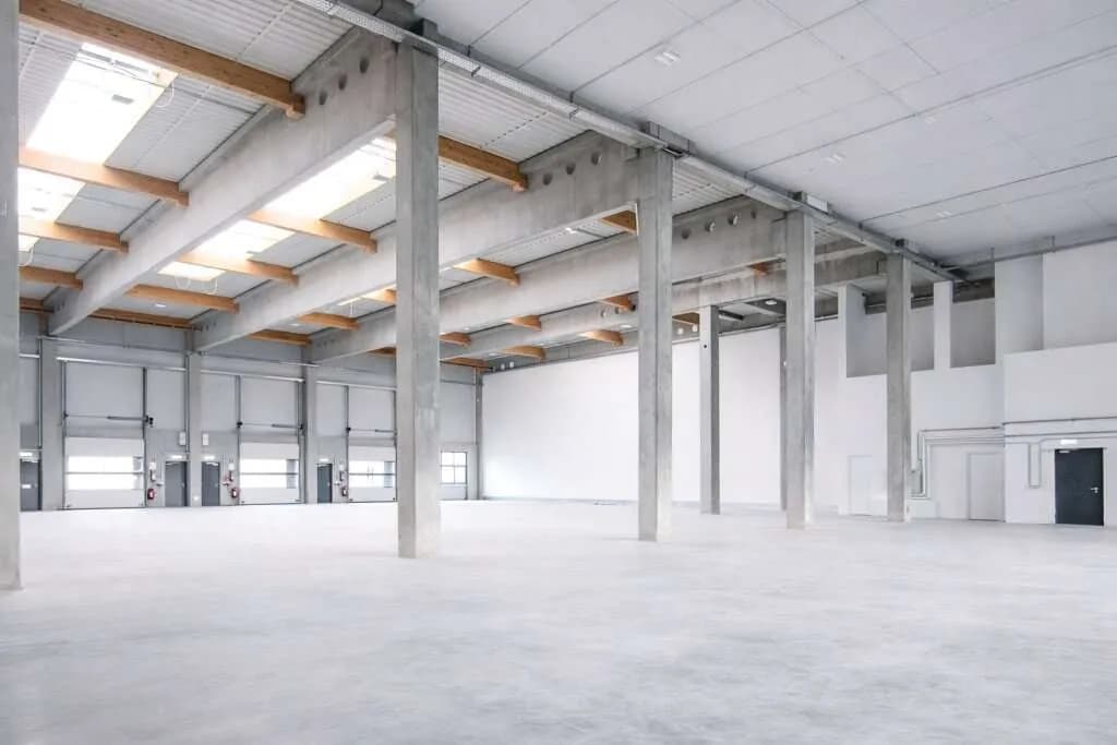 Gewerbeimmobilie mieten in Mödling – 650 m², € 8