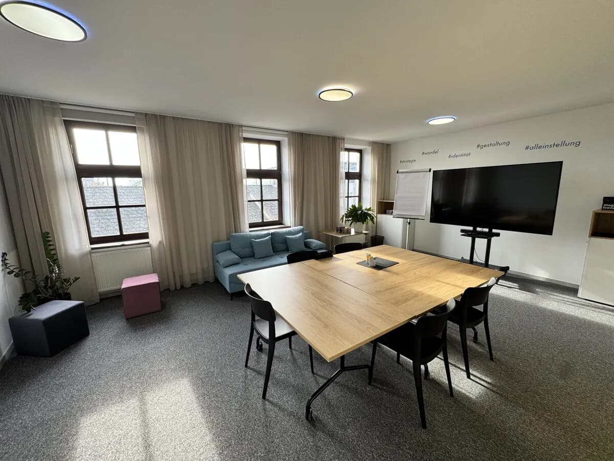 2-Zimmer-Gewerbeimmobilie mieten in Amstetten – 67 m², € 577 – Bild 2 von 5