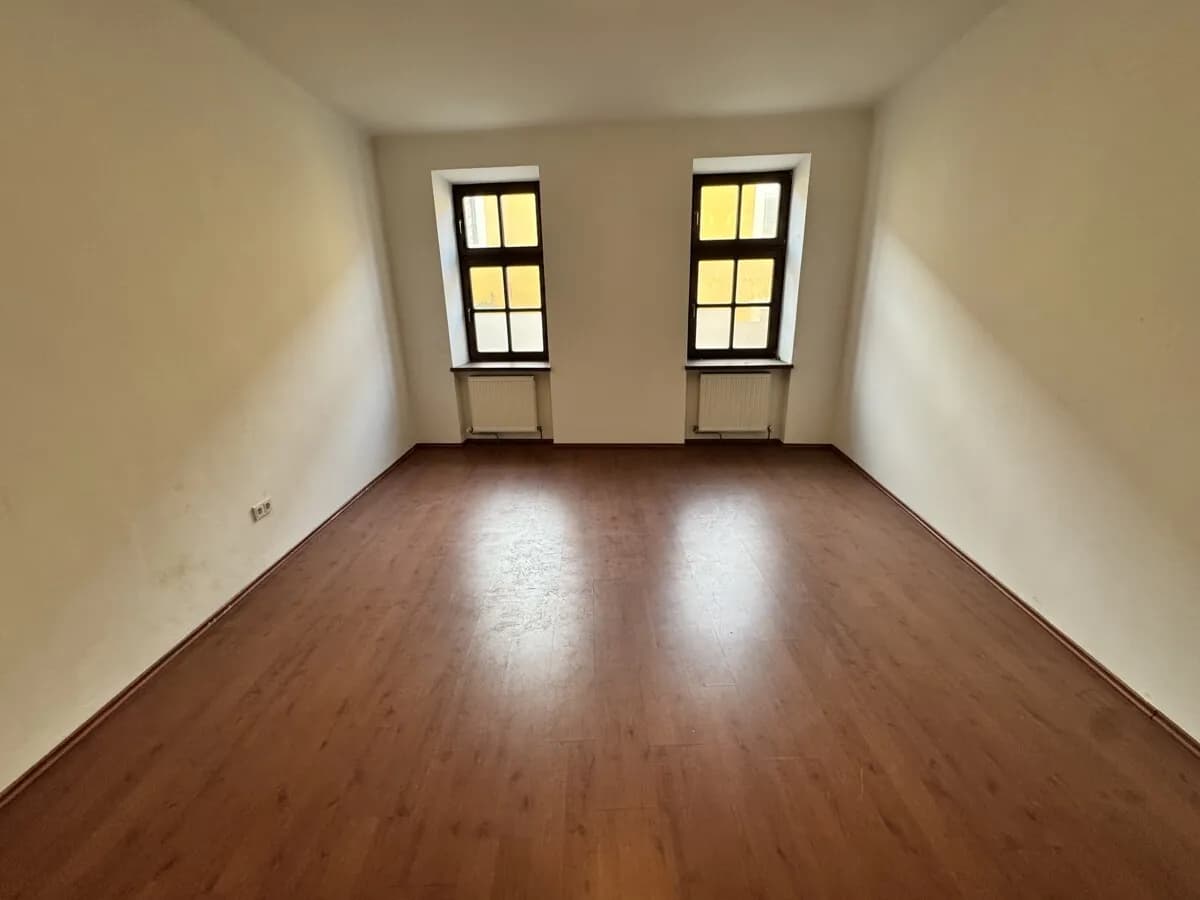 2-Zimmer-Gewerbeimmobilie mieten in Amstetten – 67 m², € 577 – Bild 4 von 5