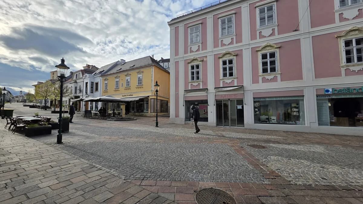 Gewerbeimmobilie mieten in Eisenstadt – 98 m², € 1.498