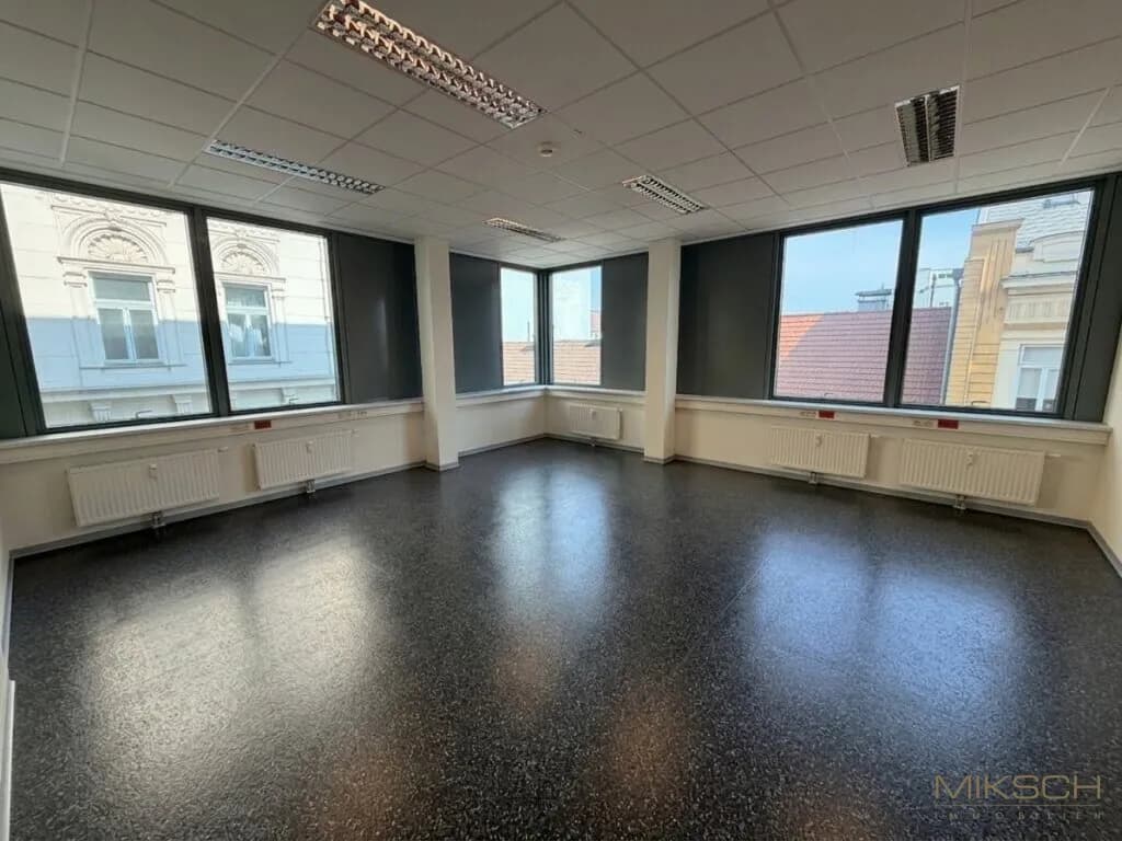 Gewerbeimmobilie mieten in Sankt Pölten – 267 m², € 2.588