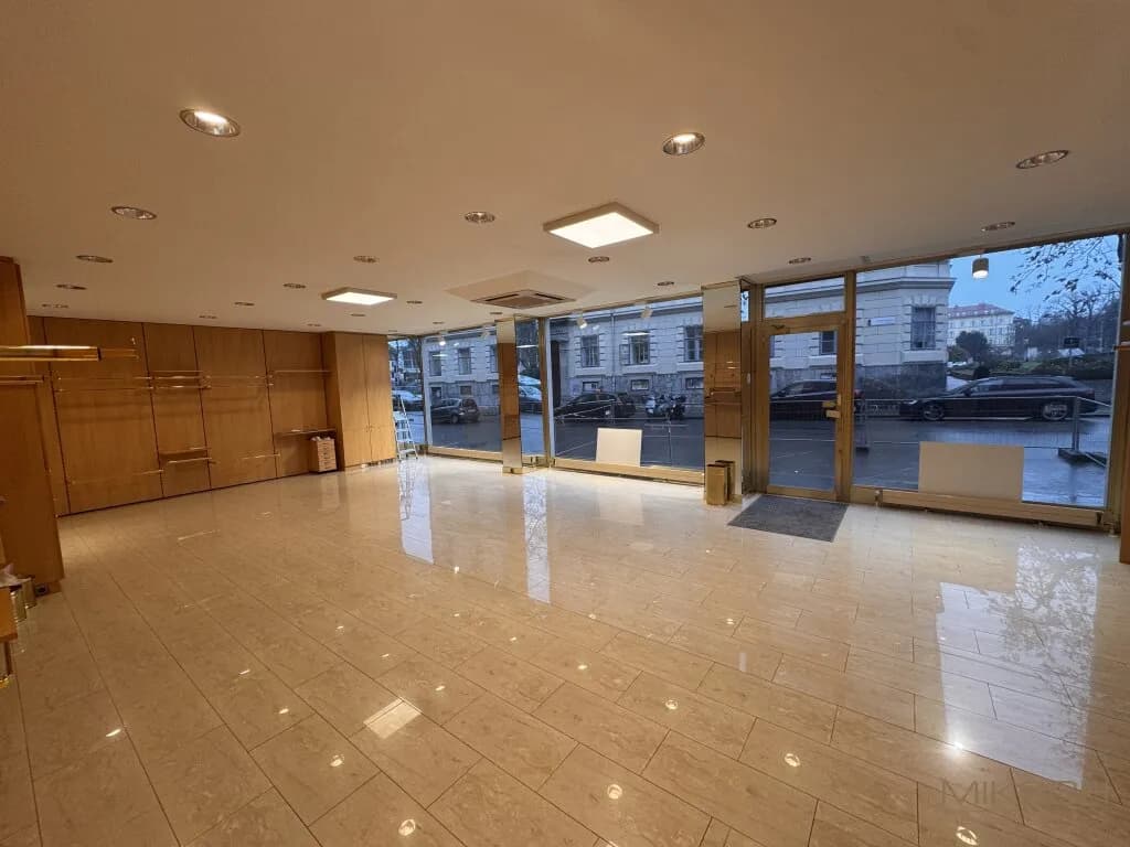 Gewerbeimmobilie kaufen in Graz – 143 m², € 380.000
