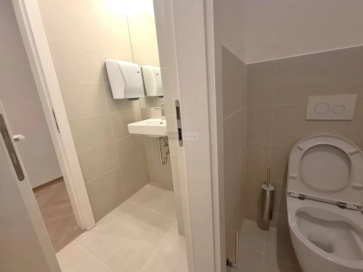 5-Zimmer-Gewerbeimmobilie mieten in Wien – 237 m², € 4.750 – Bild 8 von 10