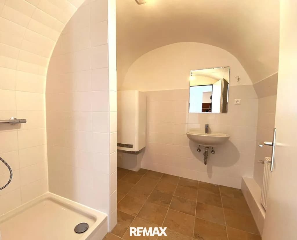 3-Zimmer-Gewerbeimmobilie mieten in Eisenstadt – 89 m², € 1.030 – Bild 8 von 8