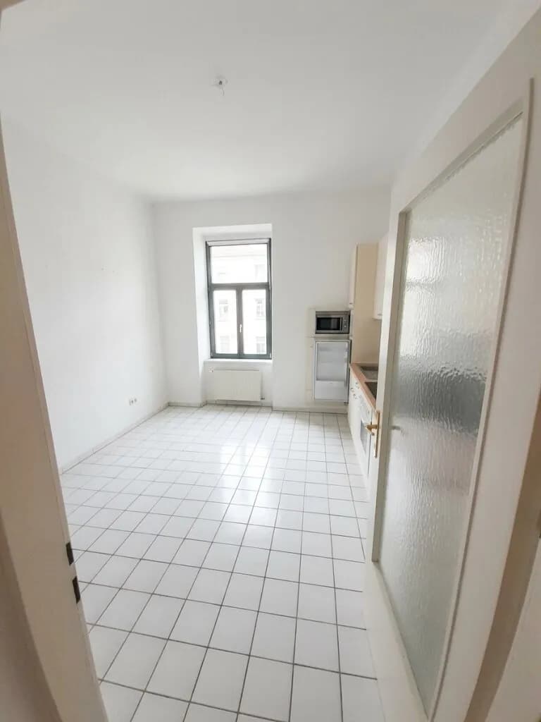 Wohnung mieten in Mödling – 77 m², € 900 – Bild 2 von 11