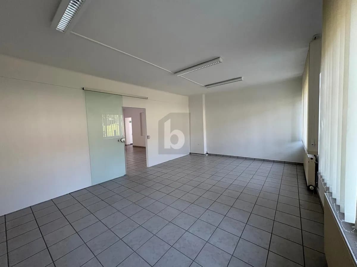 7-Zimmer-Gewerbeimmobilie mieten in Amstetten – 150 m², € 1.690 – Bild 3 von 6
