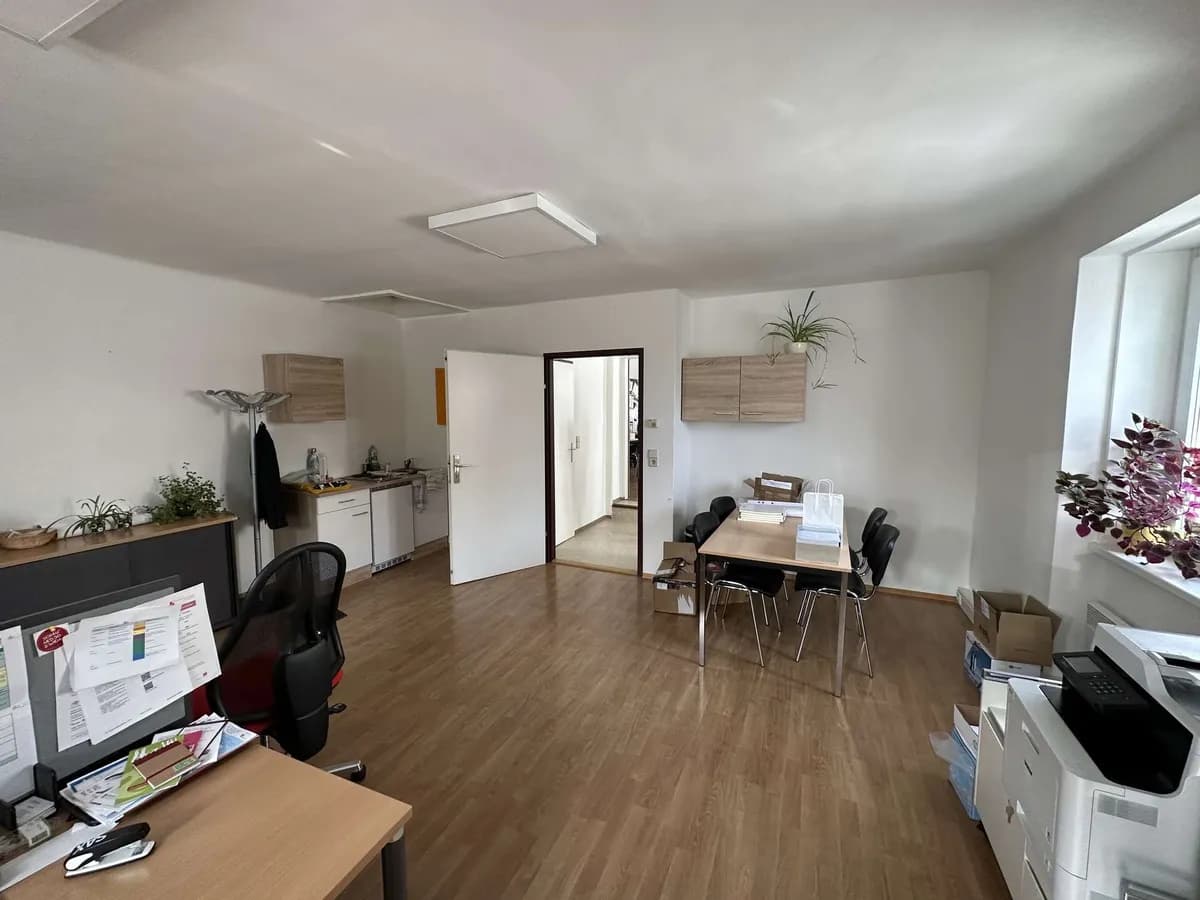 3-Zimmer-Gewerbeimmobilie mieten in Eisenstadt – 85 m², € 893 – Bild 5 von 9