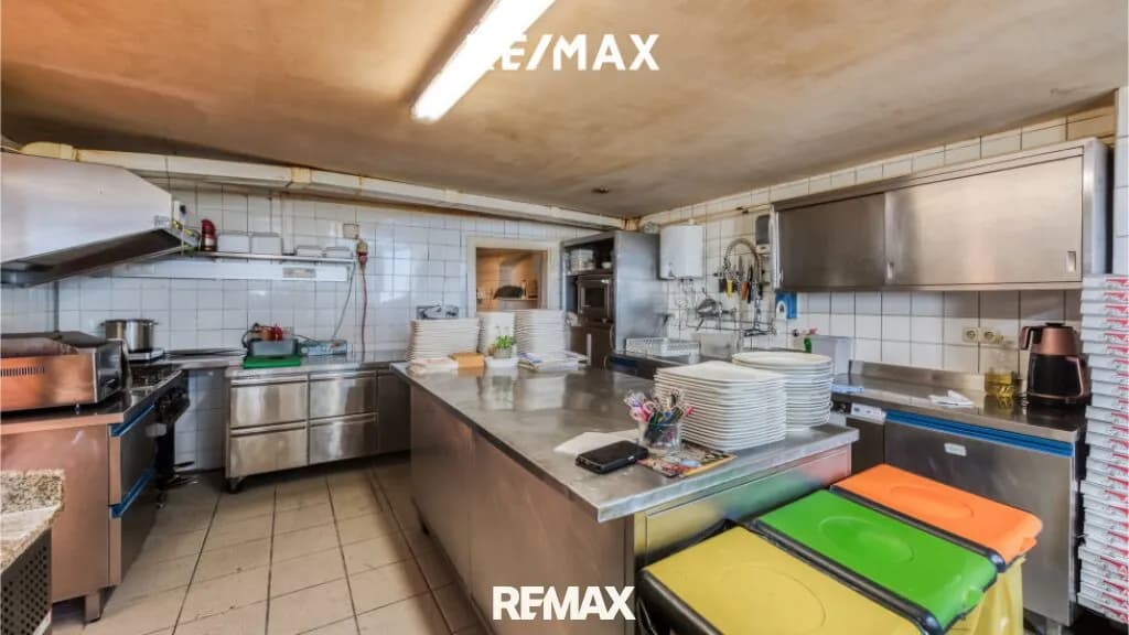 6-Zimmer-Gewerbeimmobilie kaufen in Vöcklabruck – 192 m², € 490.000 – Bild 7 von 20