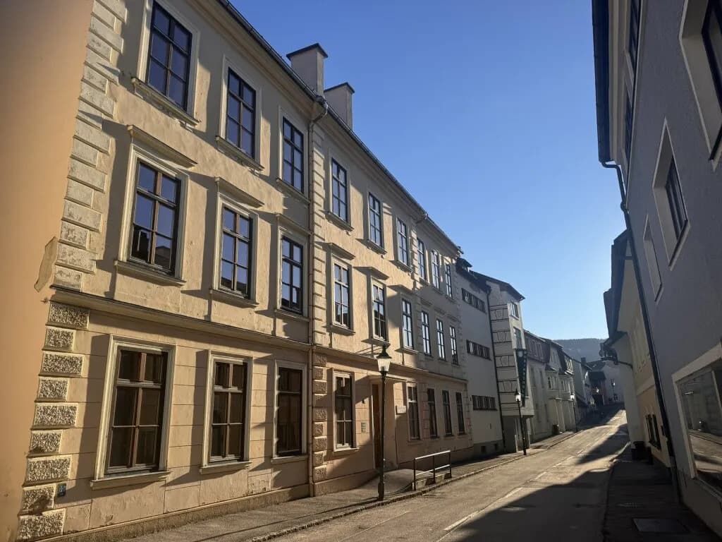 Gewerbeimmobilie mieten in Bruck-Mürzzuschlag – 2 114 m², € 3.180 – Bild 2 von 55