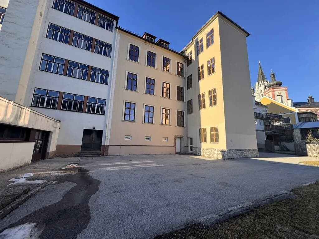 Gewerbeimmobilie mieten in Bruck-Mürzzuschlag – 2 114 m², € 3.180 – Bild 6 von 55