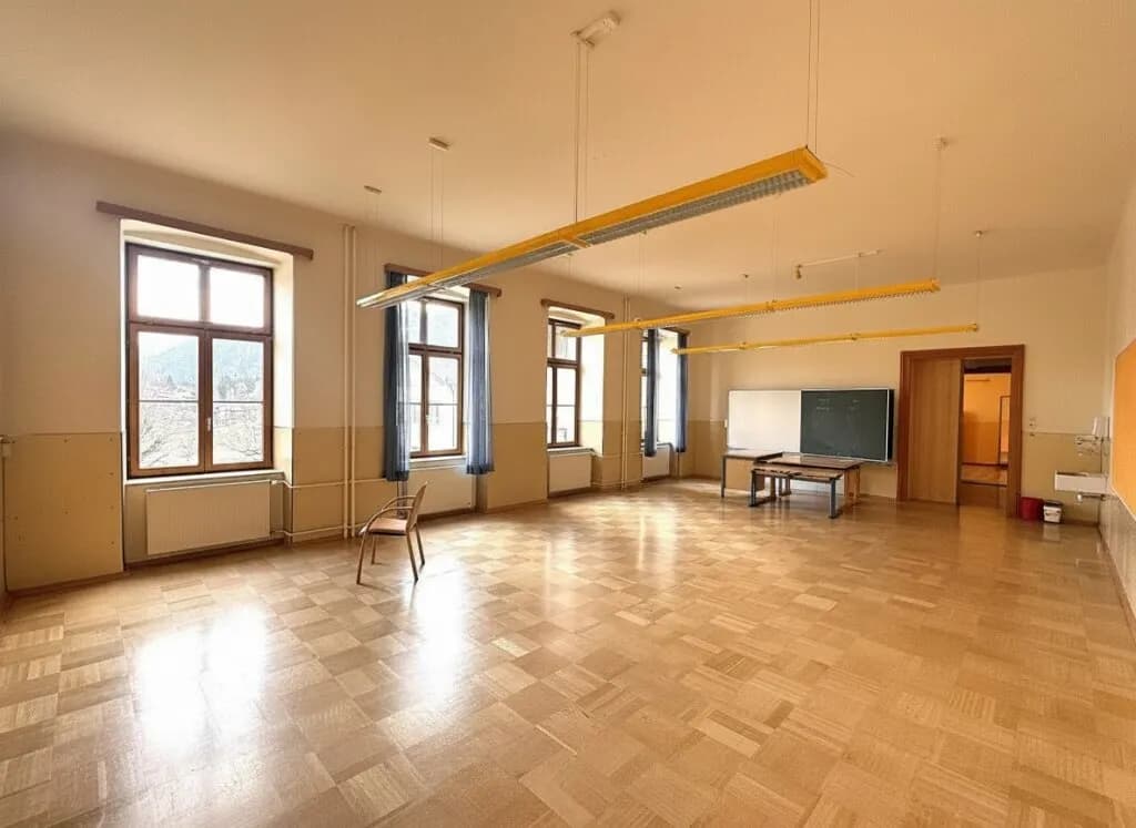 Gewerbeimmobilie mieten in Bruck-Mürzzuschlag – 2 114 m², € 3.180 – Bild 11 von 55