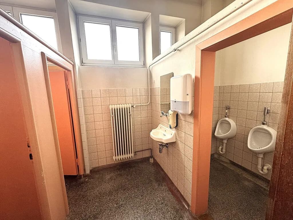 Gewerbeimmobilie mieten in Bruck-Mürzzuschlag – 2 114 m², € 3.180 – Bild 36 von 55