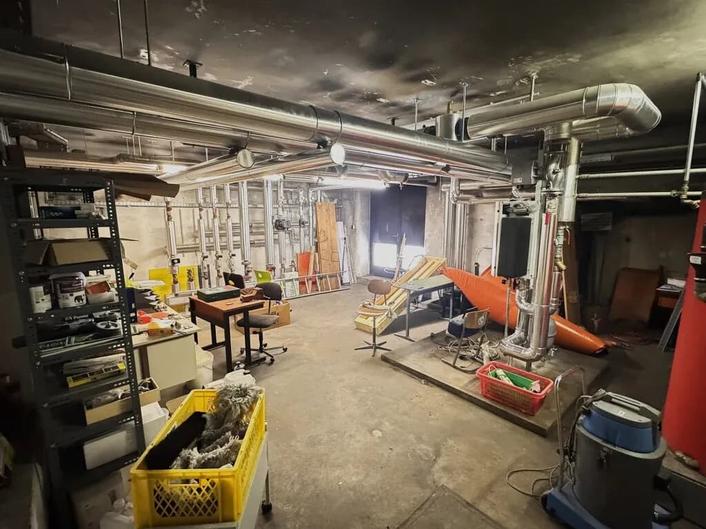 Gewerbeimmobilie mieten in Bruck-Mürzzuschlag – 2 114 m², € 3.180 – Bild 40 von 55