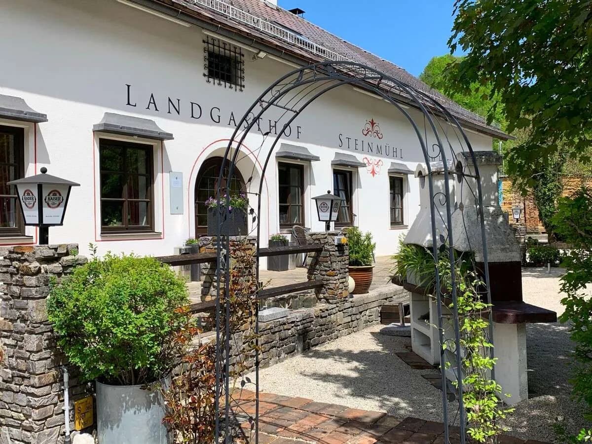 11-Zimmer-Haus kaufen in Amstetten – 1 014 m², € 550.000