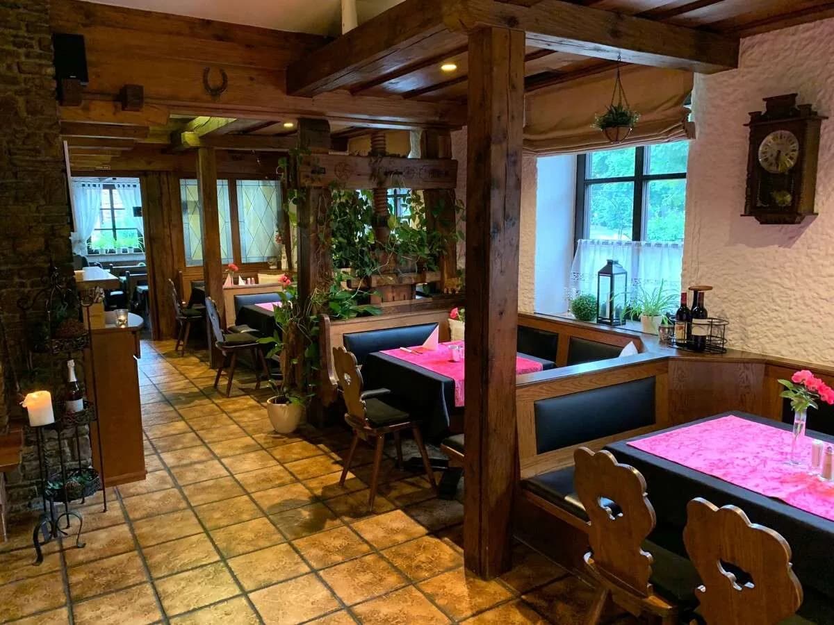 11-Zimmer-Haus kaufen in Amstetten – 1 014 m², € 550.000 – Bild 7 von 24