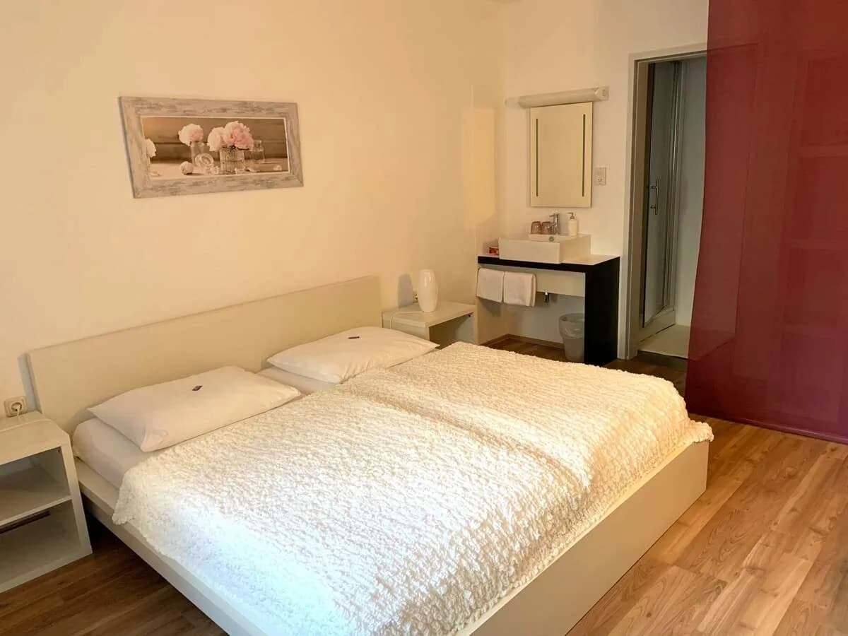 11-Zimmer-Haus kaufen in Amstetten – 1 014 m², € 550.000 – Bild 11 von 24
