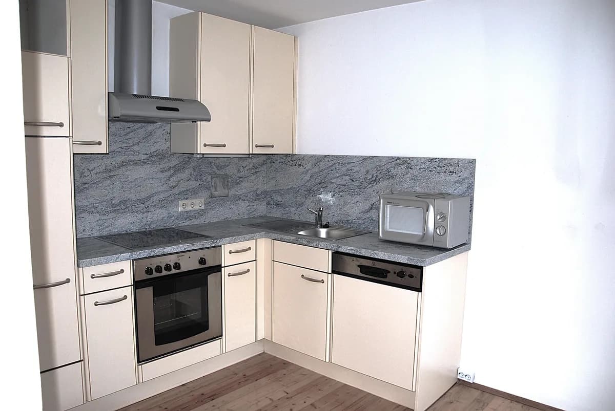2-Zimmer-Wohnung mieten in Graz – 77,2 m², € 929 – Bild 2 von 11
