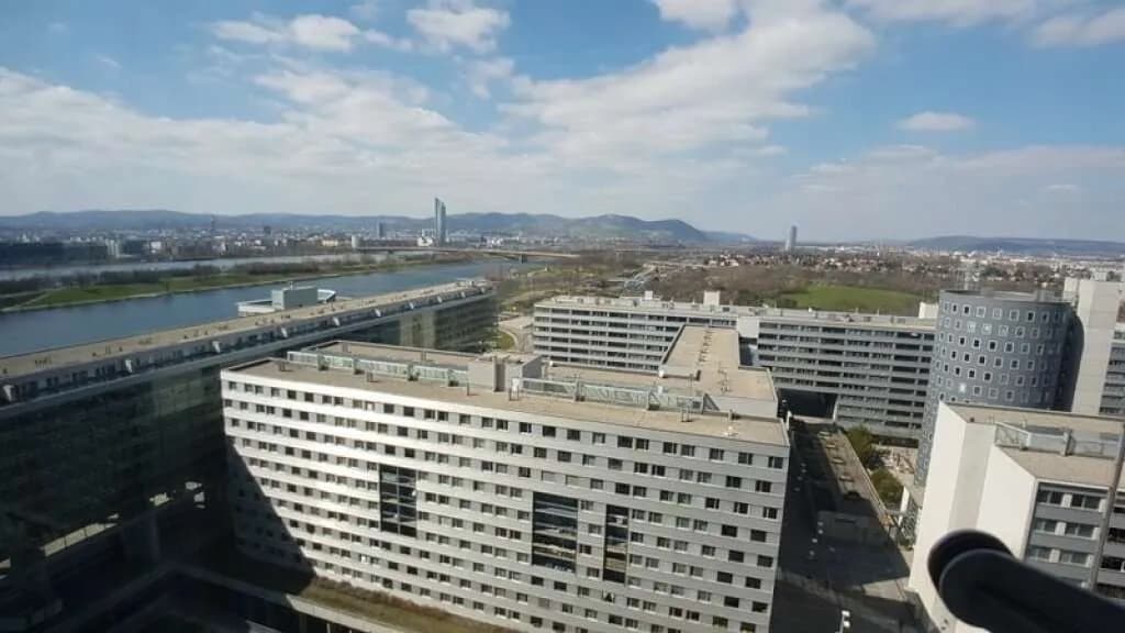 5-Zimmer-Gewerbeimmobilie mieten in Wien – 419 m², € 8.468 – Bild 2 von 11