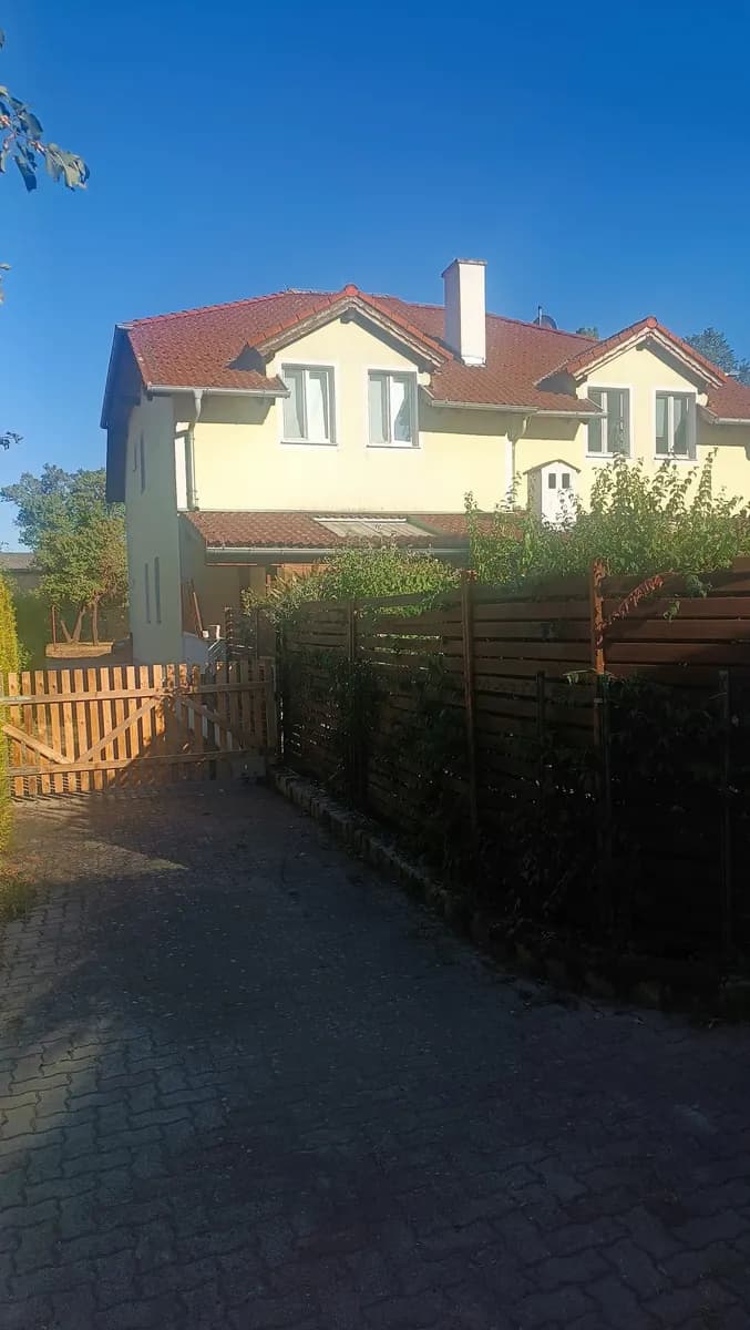 4-Zimmer-Haus kaufen in Korneuburg – 130 m², € 450.000 – Bild 2 von 3