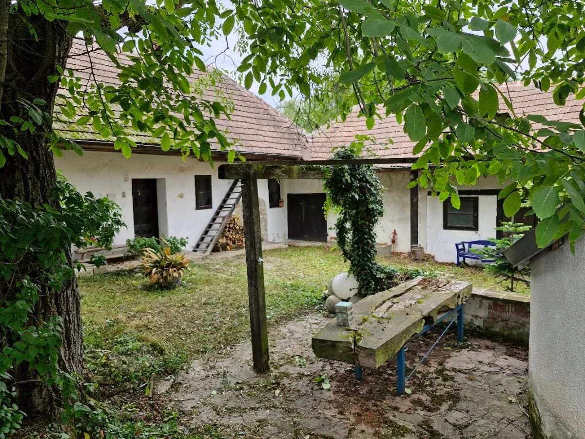 Immobilie kaufen in Sankt Pölten Land – 100 m², € 295.000