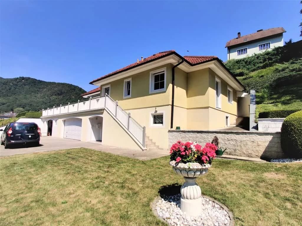 7-Zimmer-Haus kaufen in Krems Land – 140 m², € 480.000 – Bild 2 von 19