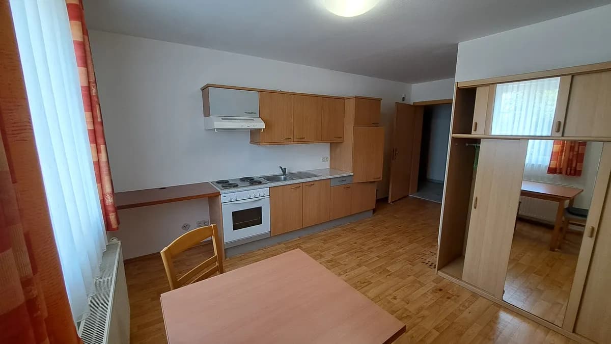 1-Zimmer-Wohnung mieten in Steyr – 20 m², € 390