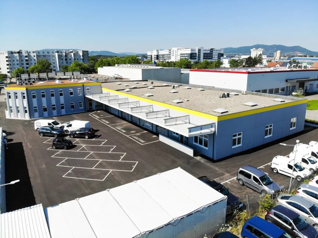 Gewerbeimmobilie mieten in Wien – 352 m², € 5.185