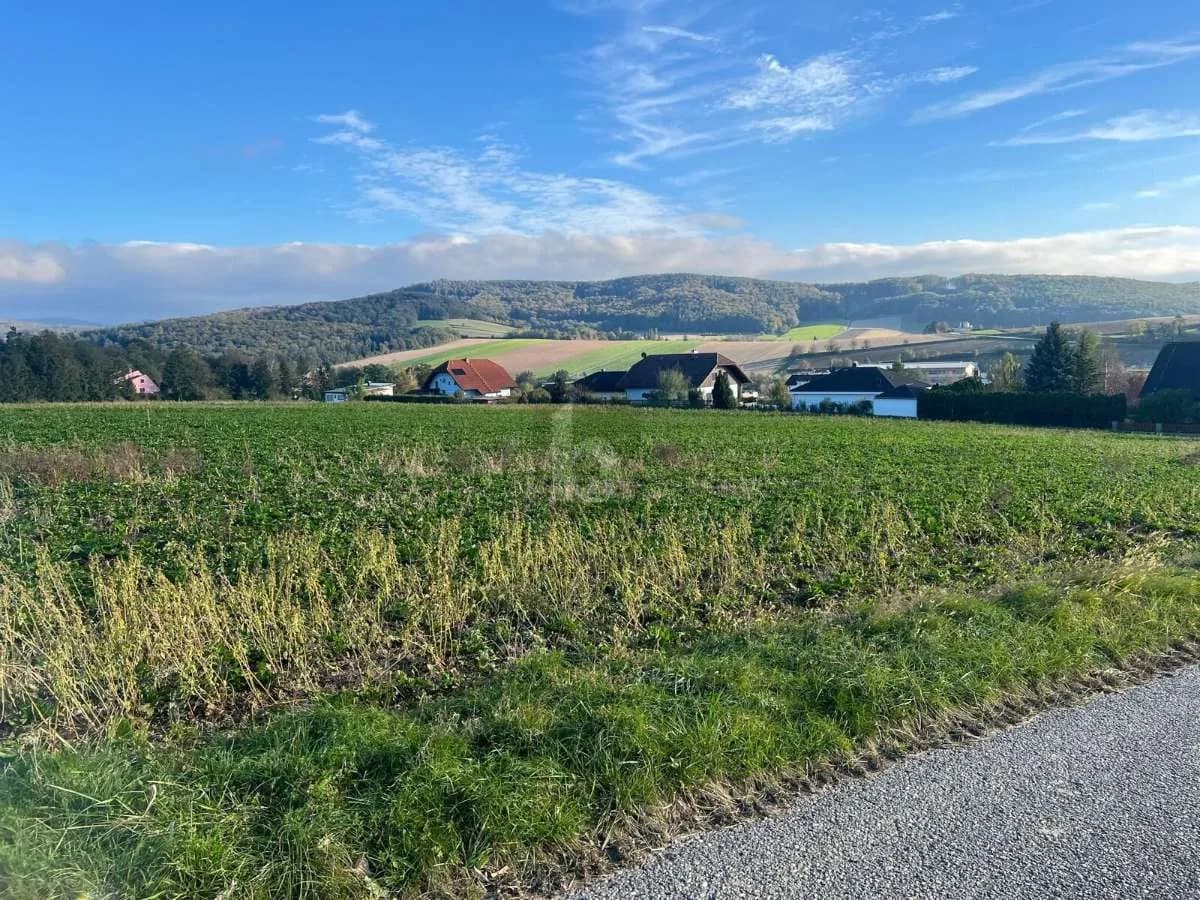 Grundstück kaufen in Tulln – 14 304 m²