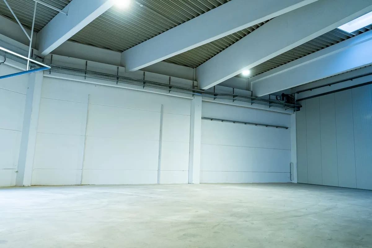 Gewerbeimmobilie kaufen in Innsbruck-Land – 400 m², € 865.200