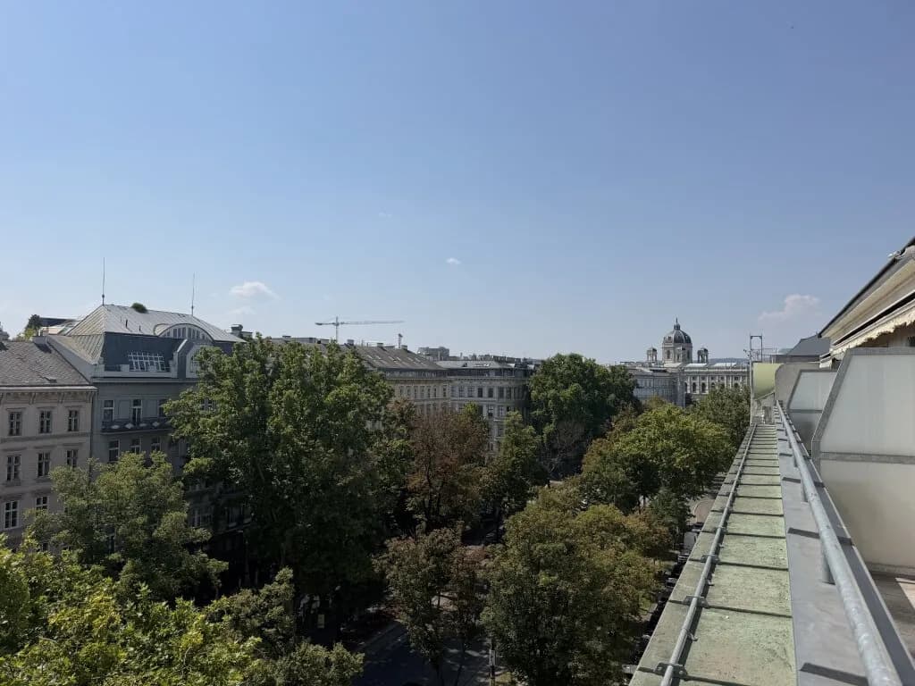 Wohnung mieten in Wien – 129 m², € 5.962 – Bild 2 von 21