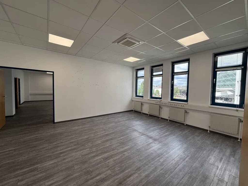 Gewerbeimmobilie mieten in Wien – 377 m², € 5.429 – Bild 3 von 18