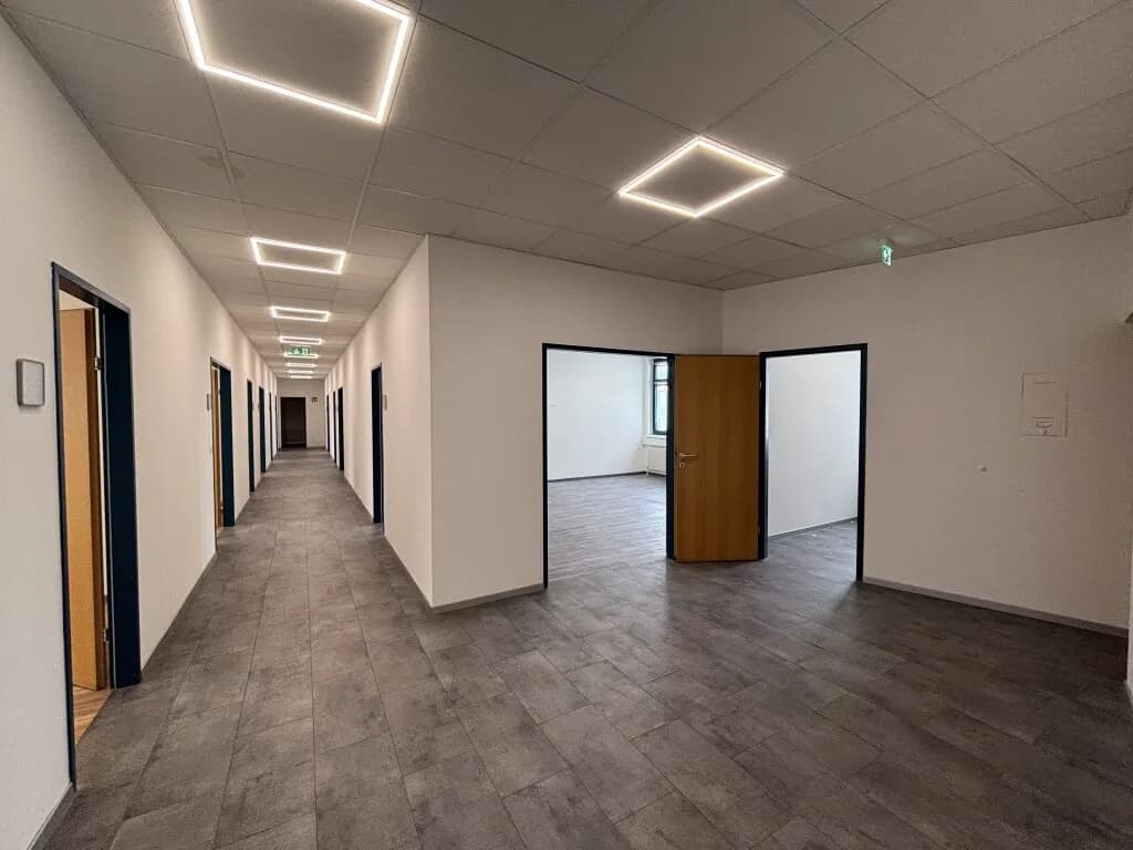 Gewerbeimmobilie mieten in Wien – 377 m², € 5.429 – Bild 4 von 18