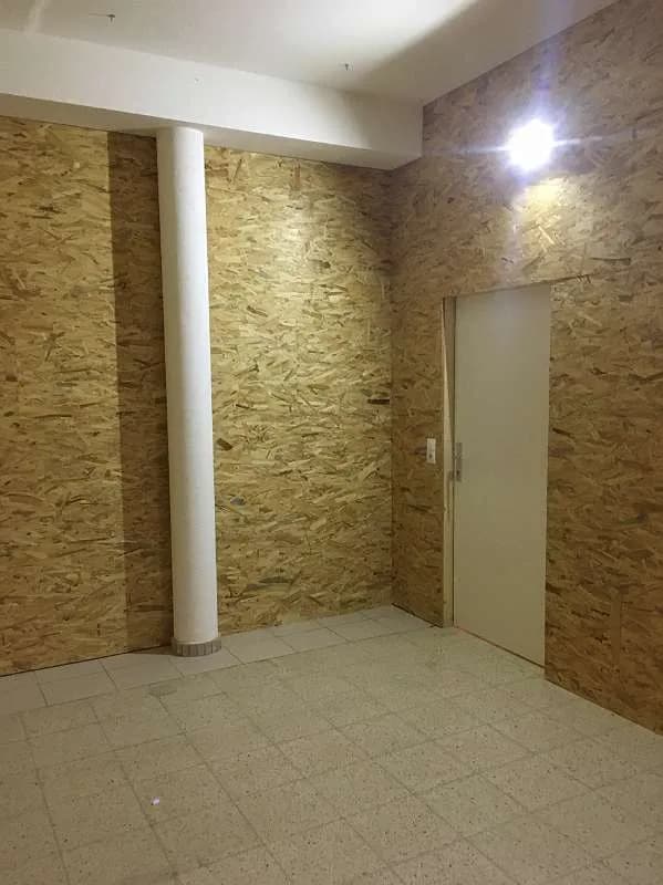 Immobilie mieten in Bruck-Mürzzuschlag – 5 m², € 2 – Bild 3 von 4