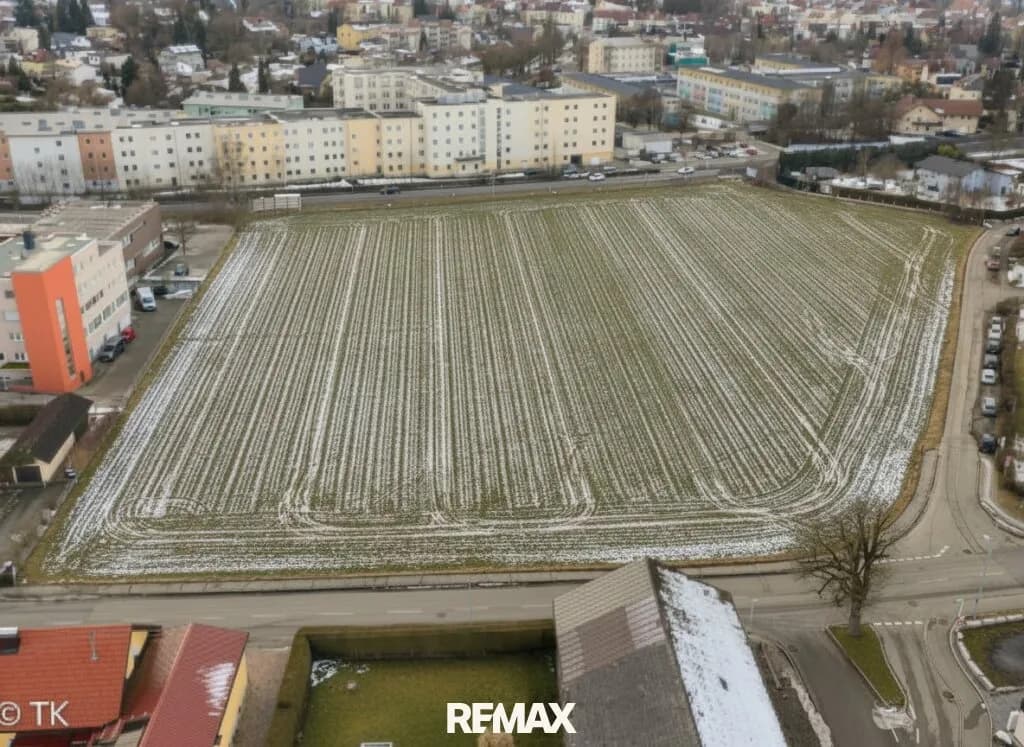 Immobilie mieten in Braunau am Inn – 17 422 m², € 20.906
