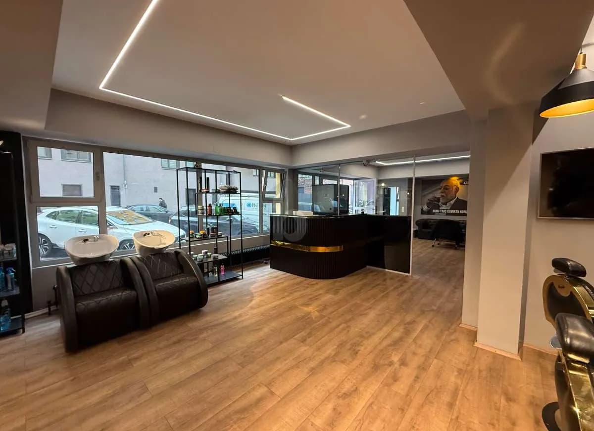 2-Zimmer-Gewerbeimmobilie mieten in Wien – 160 m², € 1.600 – Bild 2 von 6