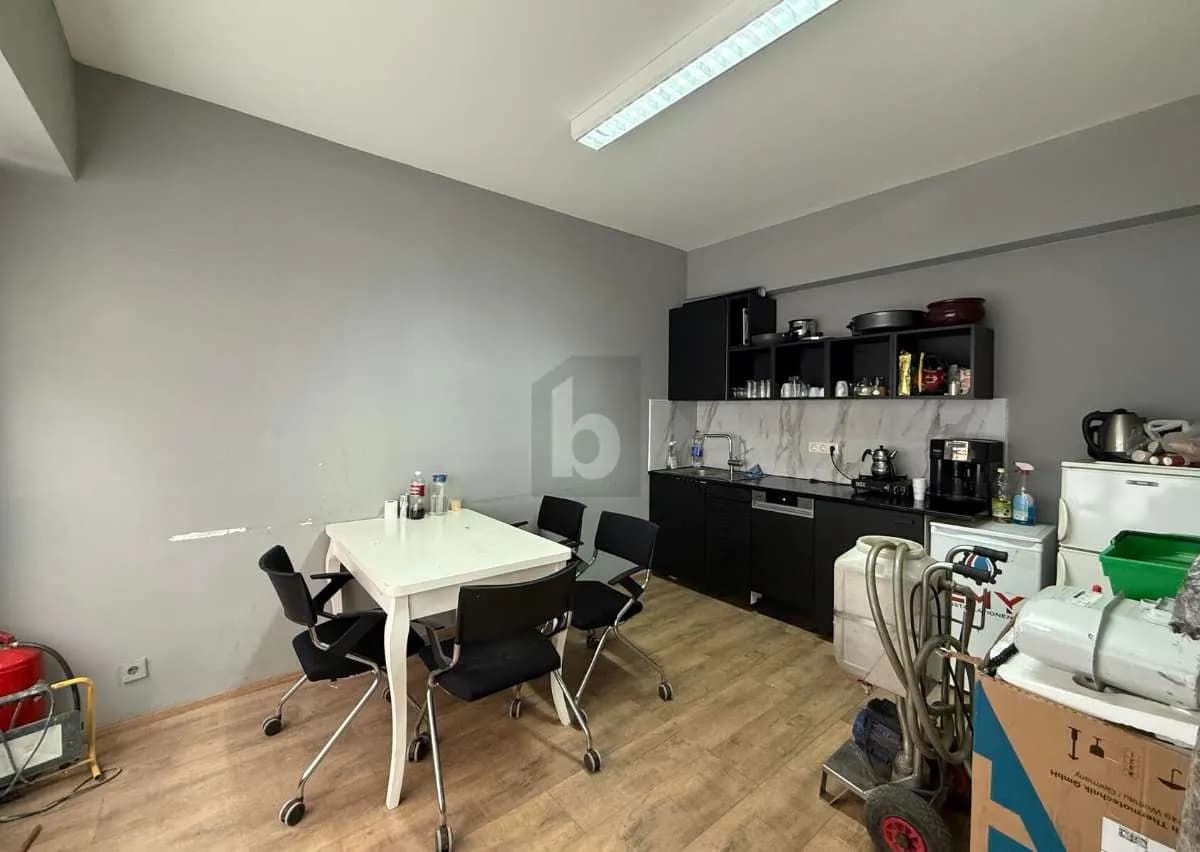 2-Zimmer-Gewerbeimmobilie mieten in Wien – 160 m², € 1.600 – Bild 5 von 6