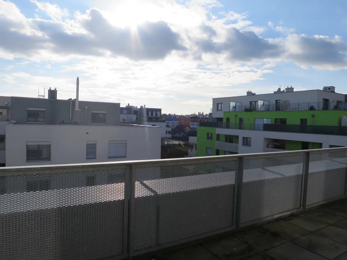 4-Zimmer-Wohnung mieten in Wien – 103 m², € 1.789