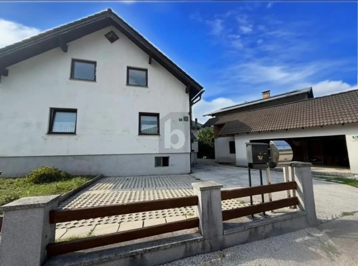 7-Zimmer-Haus kaufen in Lilienfeld – 179 m², € 199.999